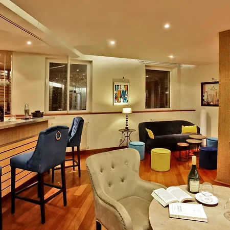 ドゥ コンポステル ホテル 3*