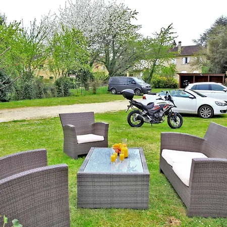 ホテル ドゥ コンポステル サルラ・ラ・カネダ