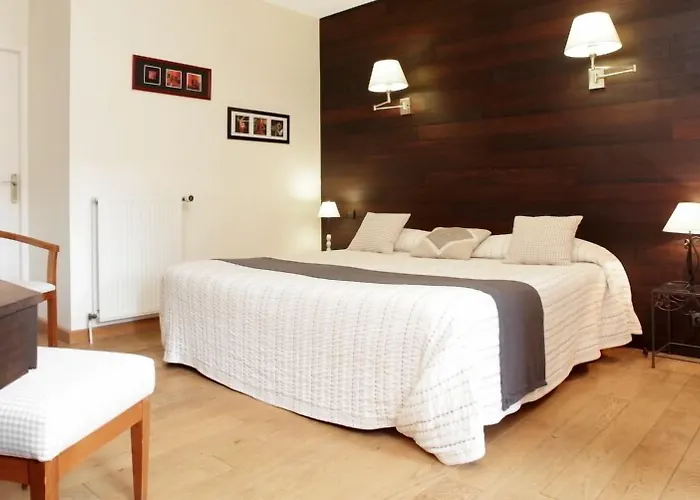 Hotel De Compostelle