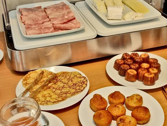 Hotel De Compostelle