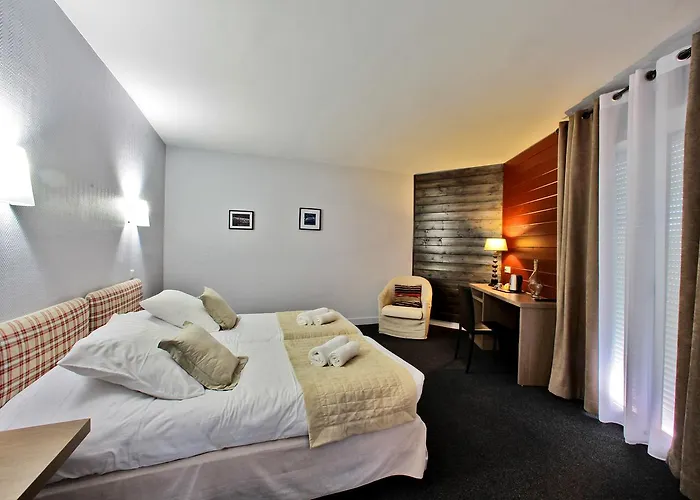 Hotel De Compostelle