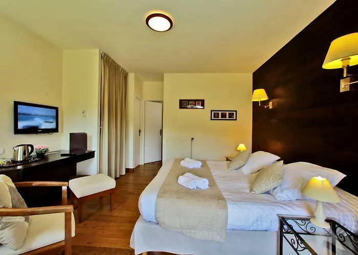 Hotel De Compostelle 3*